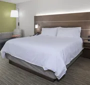 Holiday Inn Express and Suites King George- Dahlgren by IHG hotel detail image 5