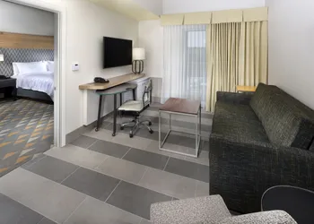 Holiday Inn & Suites Arden - Asheville Airport by IHG hotel thumbnail 4