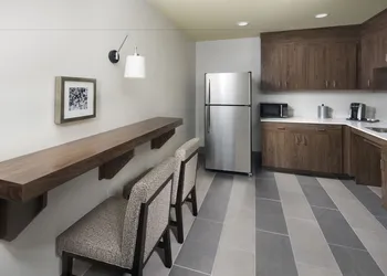 Holiday Inn & Suites Arden - Asheville Airport by IHG hotel thumbnail 5