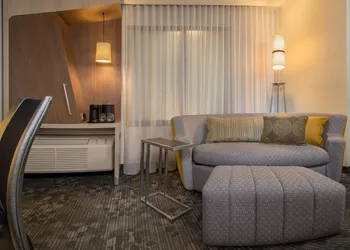 Courtyard by Marriott Houston Intercontinental Airport hotel thumbnail 3