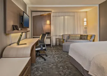 Courtyard by Marriott Houston Intercontinental Airport hotel thumbnail 5