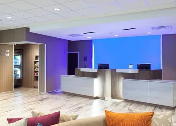 Fairfield Inn & Suites by Marriott Clearwater Beach hotel thumbnail 3
