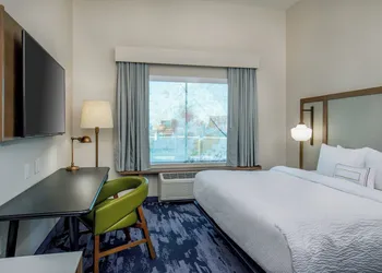 Fairfield Inn & Suites by Marriott McPherson hotel thumbnail 4