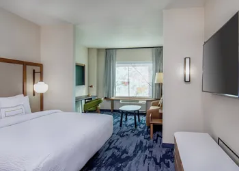 Fairfield Inn & Suites by Marriott McPherson hotel thumbnail 5