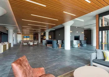 Courtyard by Marriott Waterloo Cedar Falls hotel thumbnail 2