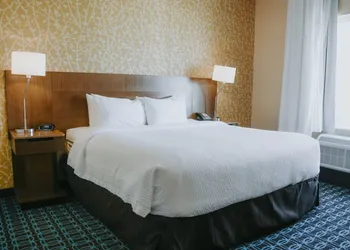 Fairfield Inn & Suites Lincoln Airport hotel thumbnail 5