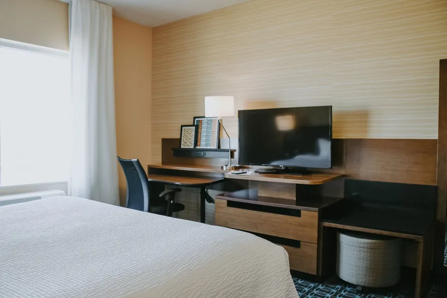 Fairfield Inn & Suites Lincoln Airport hotel detail image 6