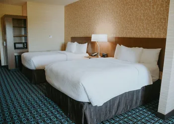 Fairfield Inn & Suites Lincoln Airport hotel thumbnail 8