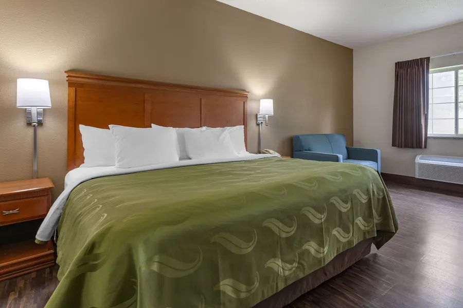 Quality Inn Redgranite hotel detail image 6