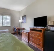 Quality Inn Redgranite hotel detail image 7