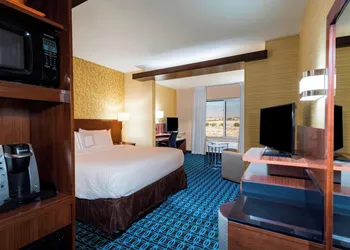 Fairfield by Marriott Inn & Suites Palm Desert Coachella Valley hotel thumbnail 4