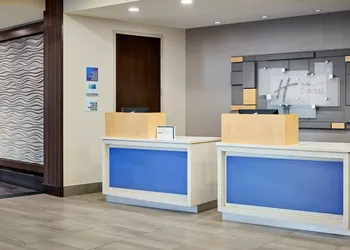Holiday Inn Express Niagara-On-The-Lake by IHG hotel thumbnail 2