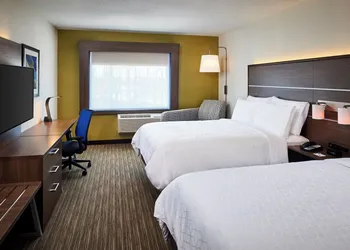 Holiday Inn Express Niagara-On-The-Lake by IHG hotel thumbnail 7