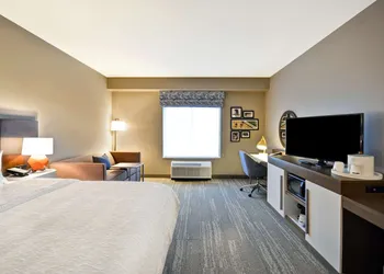 Hampton Inn Livonia Detroit hotel thumbnail 7