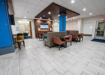 Holiday Inn Express & Suites Lake Charles South Casino Area by IHG hotel thumbnail 4