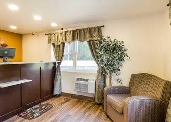 Rodeway Inn Middleboro - Plymouth hotel thumbnail 2