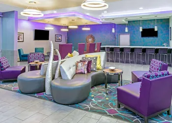 La Quinta Inn & Suites by Wyndham Lubbock South hotel thumbnail 6