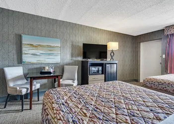 Blue Creek Inn hotel thumbnail 5
