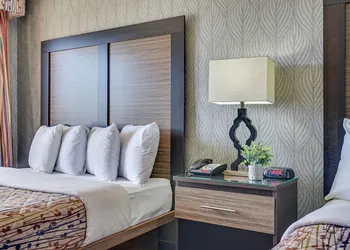 Blue Creek Inn hotel thumbnail 6