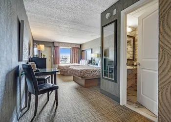 Blue Creek Inn hotel thumbnail 7