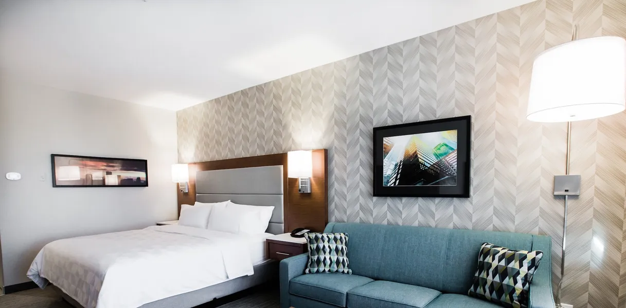 Holiday Inn Calgary South Conference Center by IHG hotel detail image 2