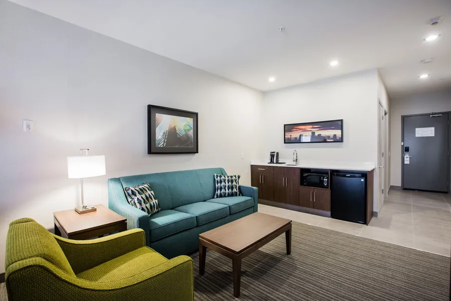 Holiday Inn Calgary South Conference Center by IHG hotel detail image 6