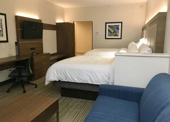 Holiday Inn Express Grand Island - Niagara Falls by IHG hotel thumbnail 7