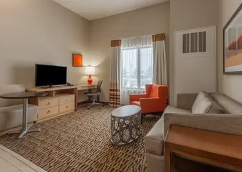Candlewood Suites Fargo South- Medical Center by IHG hotel thumbnail 5