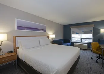 Holiday Inn Express Kamloops by IHG hotel thumbnail 5