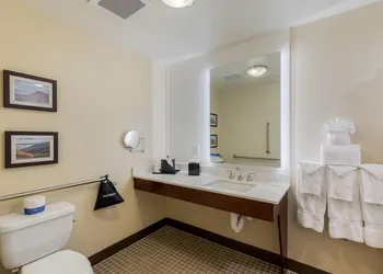 Comfort Suites Loveland hotel thumbnail 6