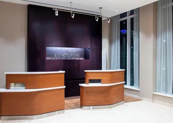 Courtyard by Marriott New York Queens/Fresh Meadows hotel thumbnail 2