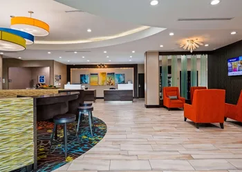 Holiday Inn Express And Suites Pasadena Houston Southeast by IHG hotel thumbnail 3