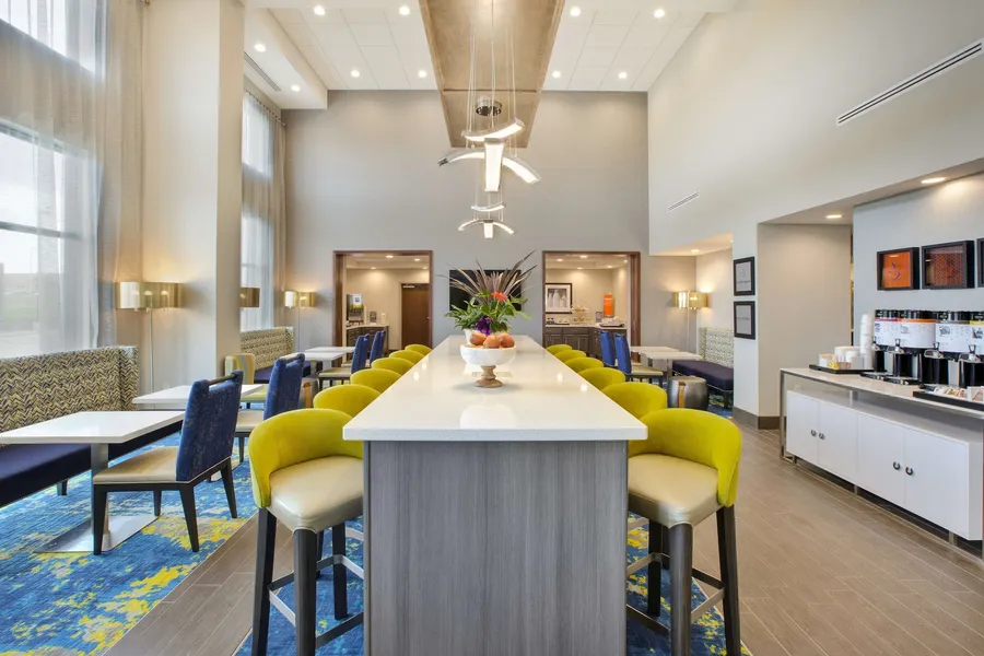 Hampton Inn & Suites Southwest/Sioux Falls hotel detail image 2