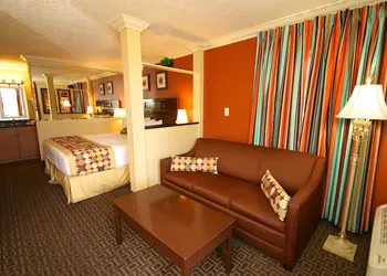 Days Inn by Wyndham Kissimmee West hotel thumbnail 5