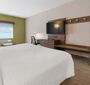Holiday Inn Express & Suites Macon North by IHG hotel detail image 5