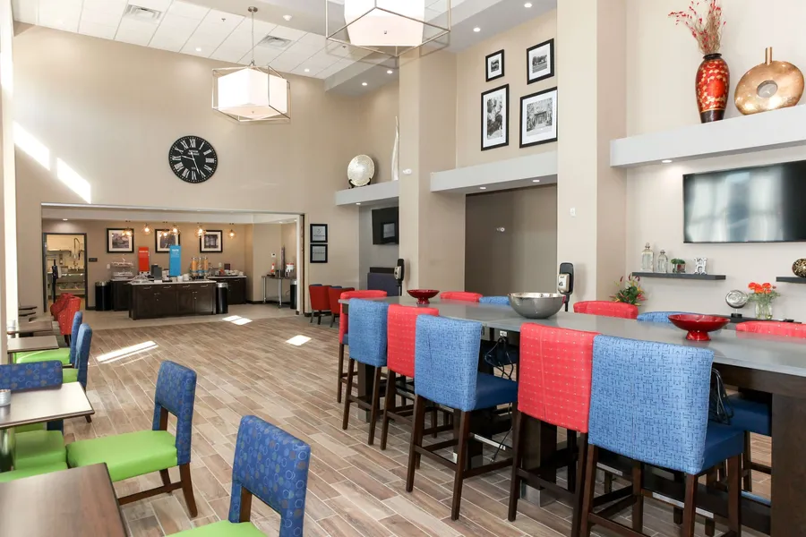 Hampton Inn & Suites Lafayette Medical Center, CO hotel detail image 6