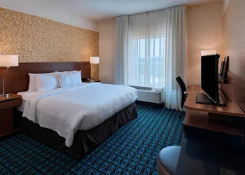 Fairfield Inn & Suites by Marriott Dublin hotel thumbnail 3
