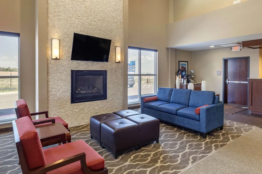 Comfort Inn & Suites Edgewood hotel detail image 2