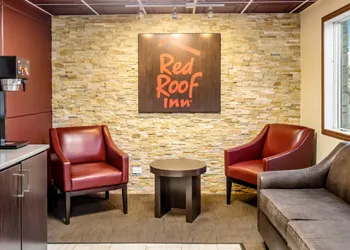 Red Roof Inn Chicago - Alsip hotel thumbnail 2
