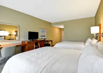 Hampton Inn & Suites Charleston Airport hotel thumbnail 7