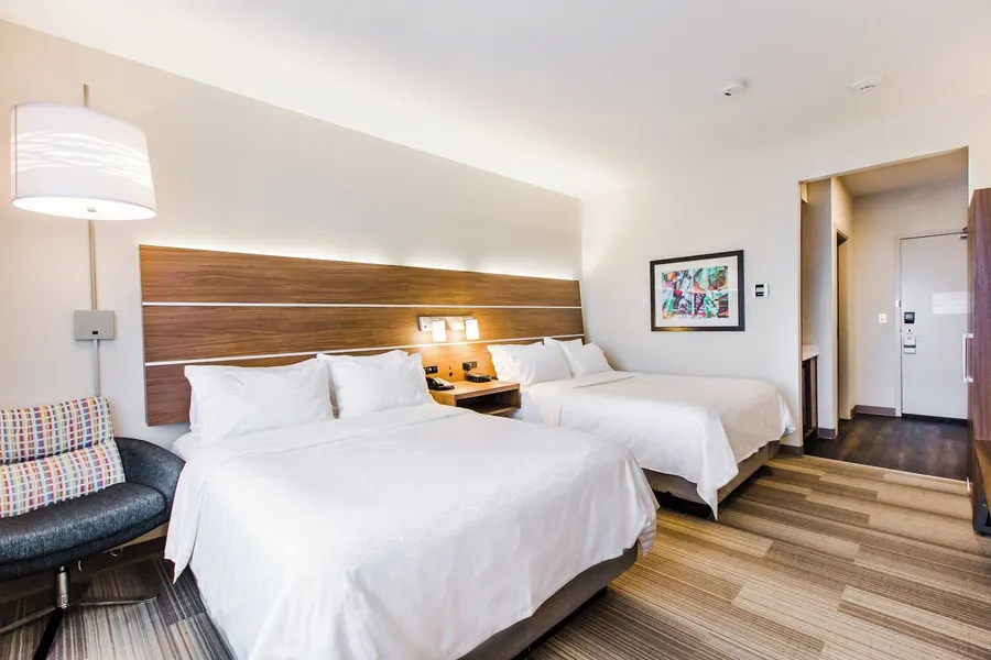Holiday Inn Express & Suites West Edmonton - Mall Area by IHG hotel detail image 6