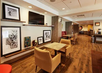 Hampton Inn Parker hotel thumbnail 2