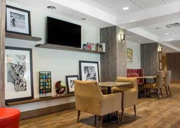 Hampton Inn Parker hotel thumbnail 5