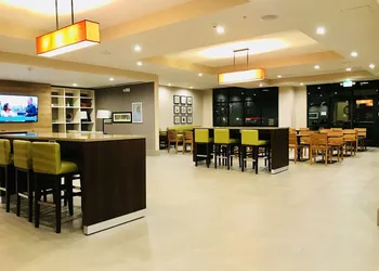 Country Inn & Suites by Radisson, Page, AZ hotel thumbnail 7