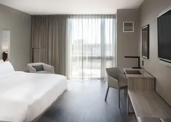 AC Hotel by Marriott Boston Cleveland Circle hotel thumbnail 6