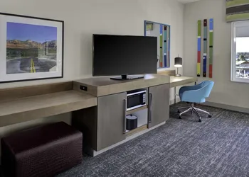 Hampton Inn & Suites Flagstaff East hotel thumbnail 8