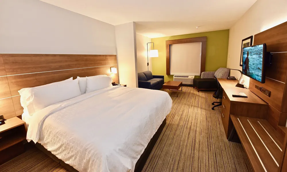Holiday Inn Express & Suites Perryville by IHG hotel detail image 2