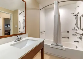 Comfort Suites Kyle hotel thumbnail 6