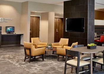Courtyard by Marriott Minneapolis West hotel thumbnail 4