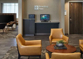 Courtyard by Marriott Minneapolis West hotel thumbnail 5